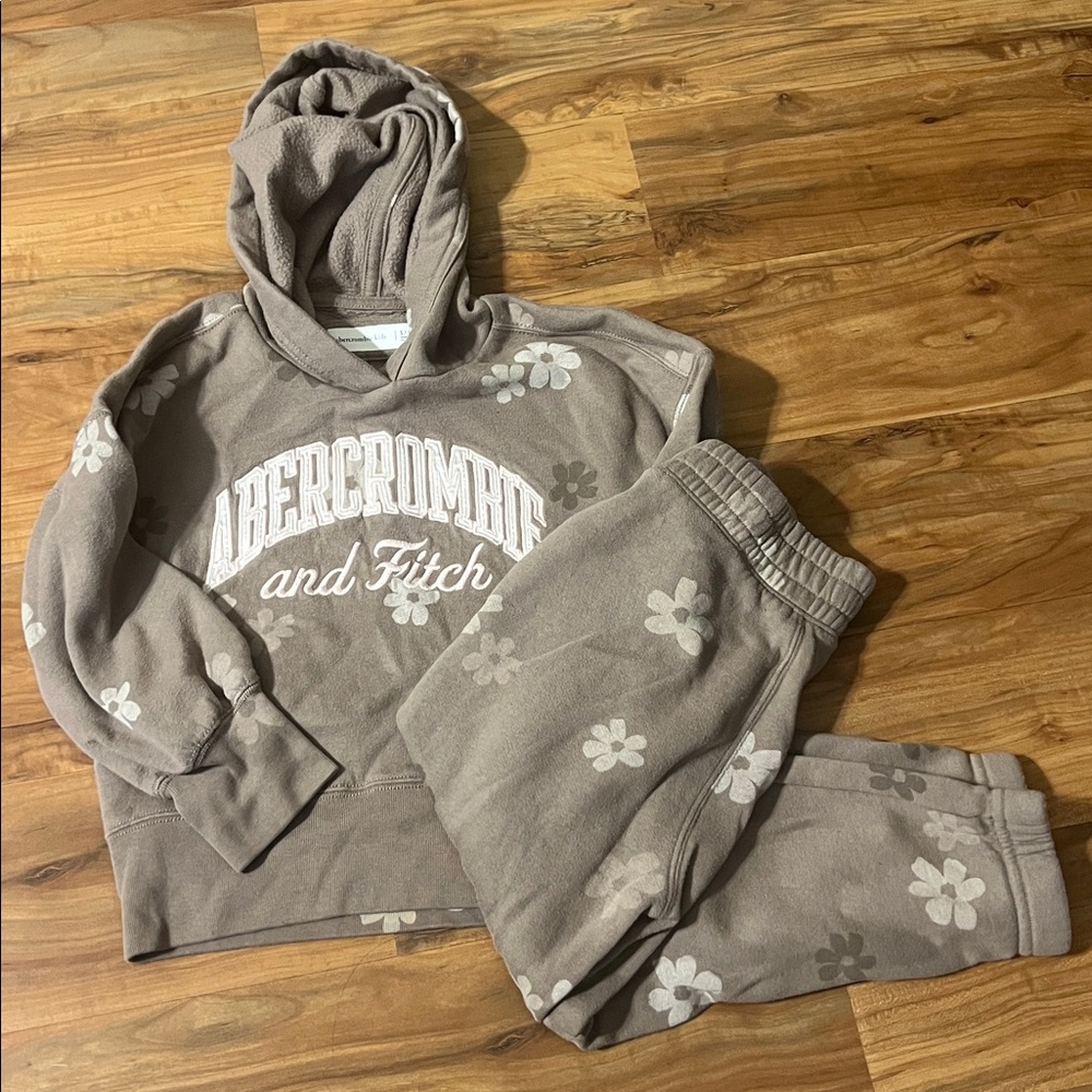Abercrombie & Fitch Brown Floral Lounge Set